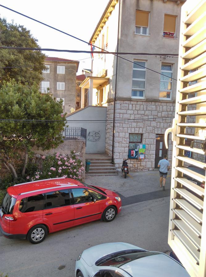 Apartment Filip Vrbnik Exterior foto